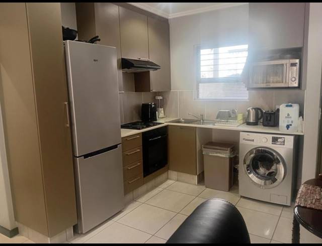 1 BEDROOM APARTMENT FOR SALE IN SUNNINGHILL